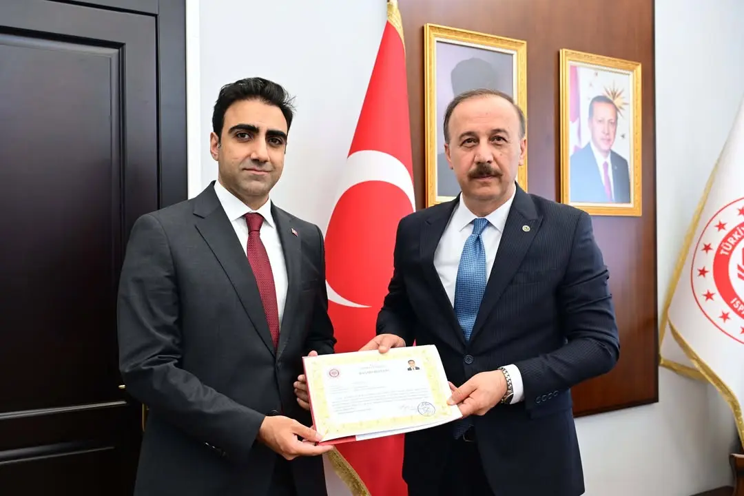 T.C. Isparta Valiliği'nden Kaymakam Vekiline Ödül