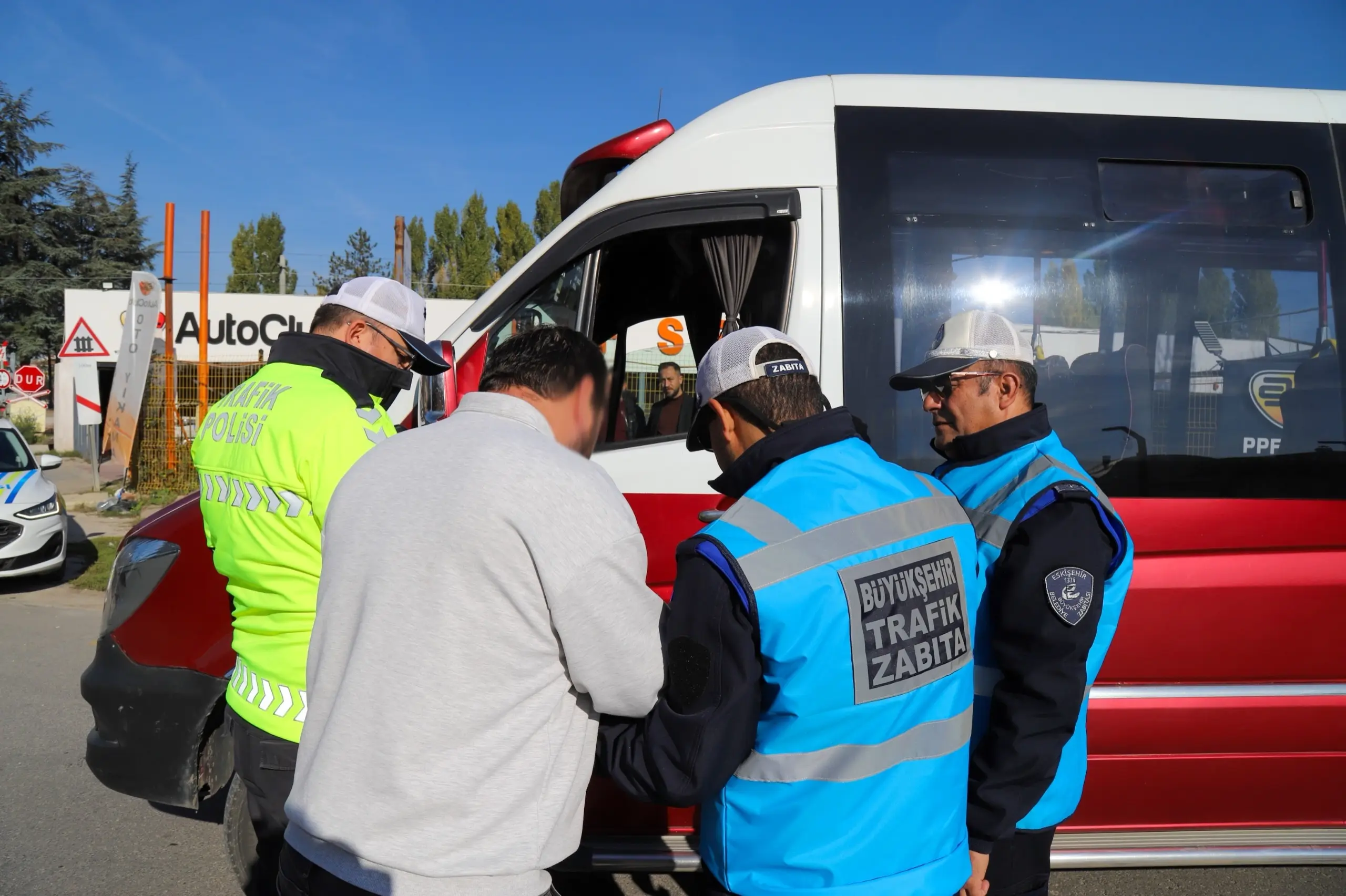 Eskişehir'de Minibüs Denetimleri Devam Ediyor