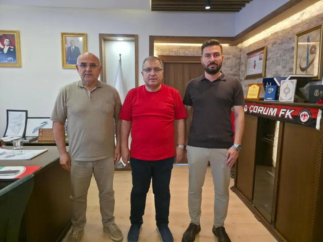 Mustafa Şahin'den Bayat Belediyesi'ne Ziyaret