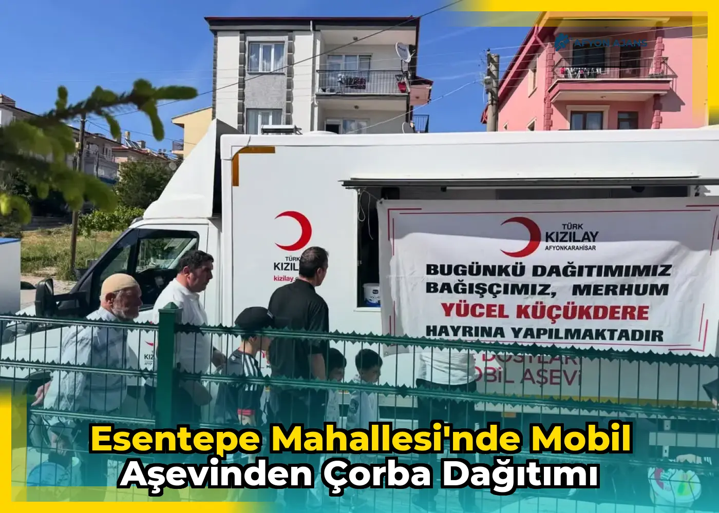 Esentepe Mahallesi'nde mobil aşevinden çorba dağıtımı