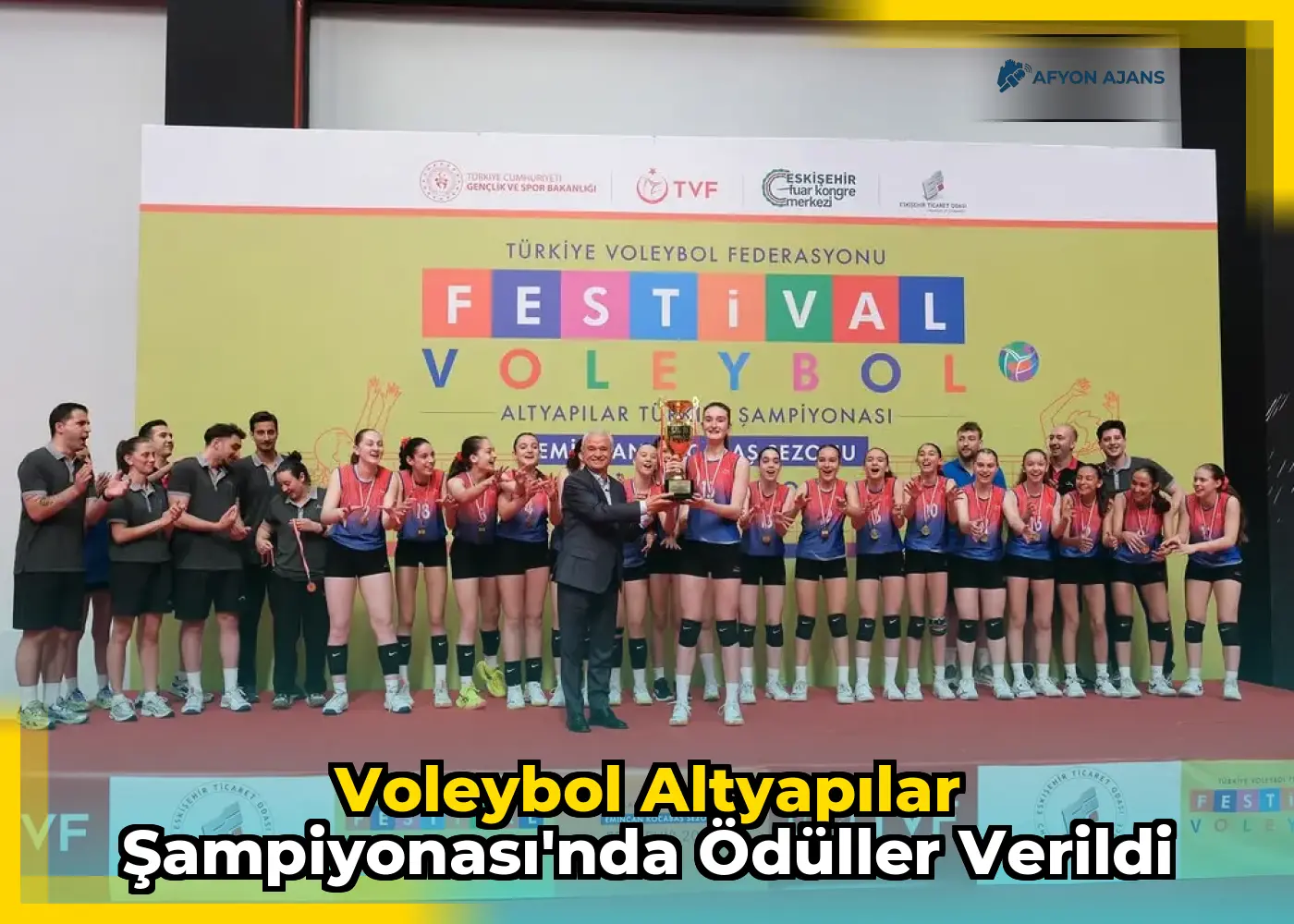 Voleybol Altyapılar Şampiyonası'nda ödüller verildi