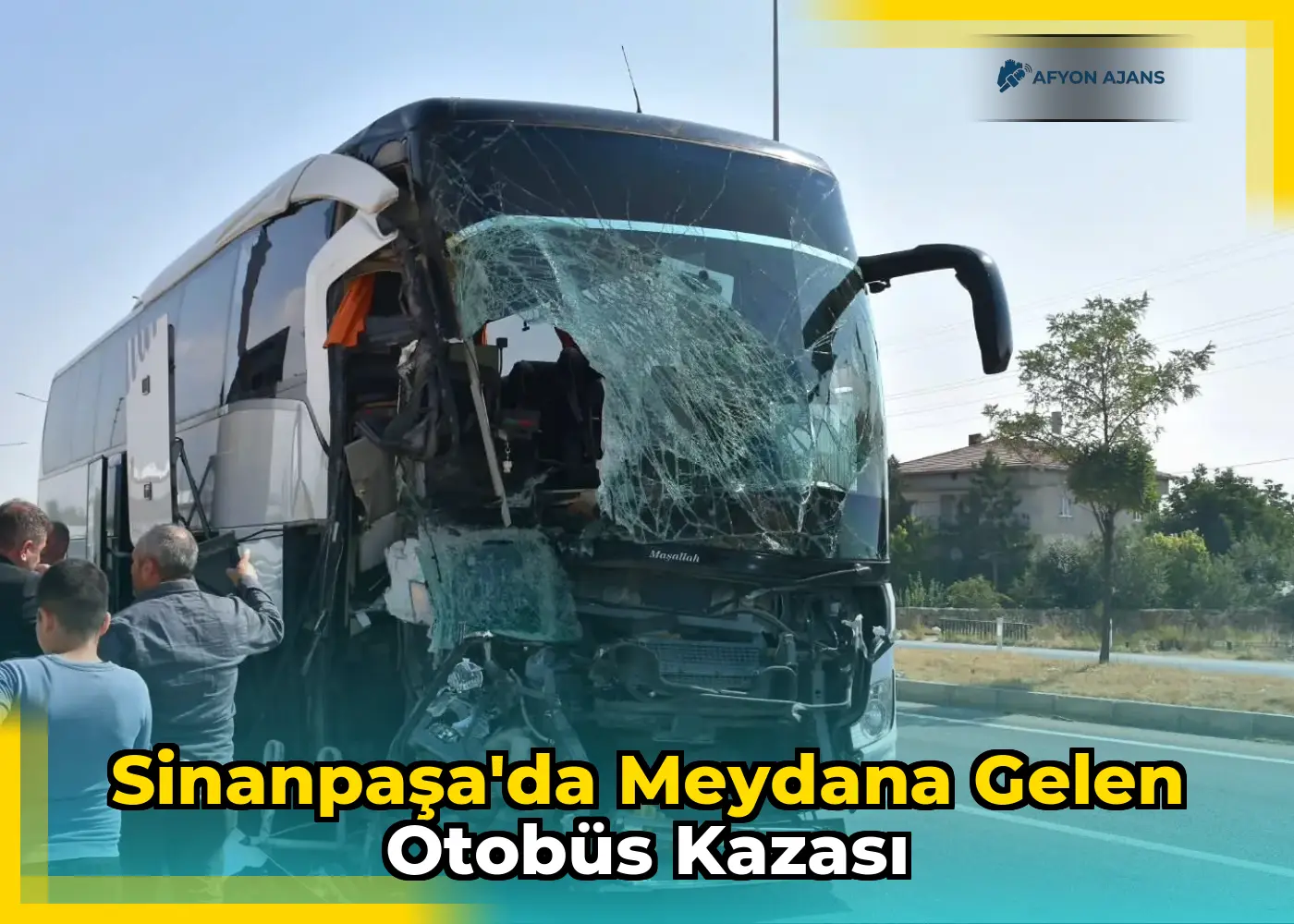 Sinanpaşa'da meydana gelen otobüs kazası