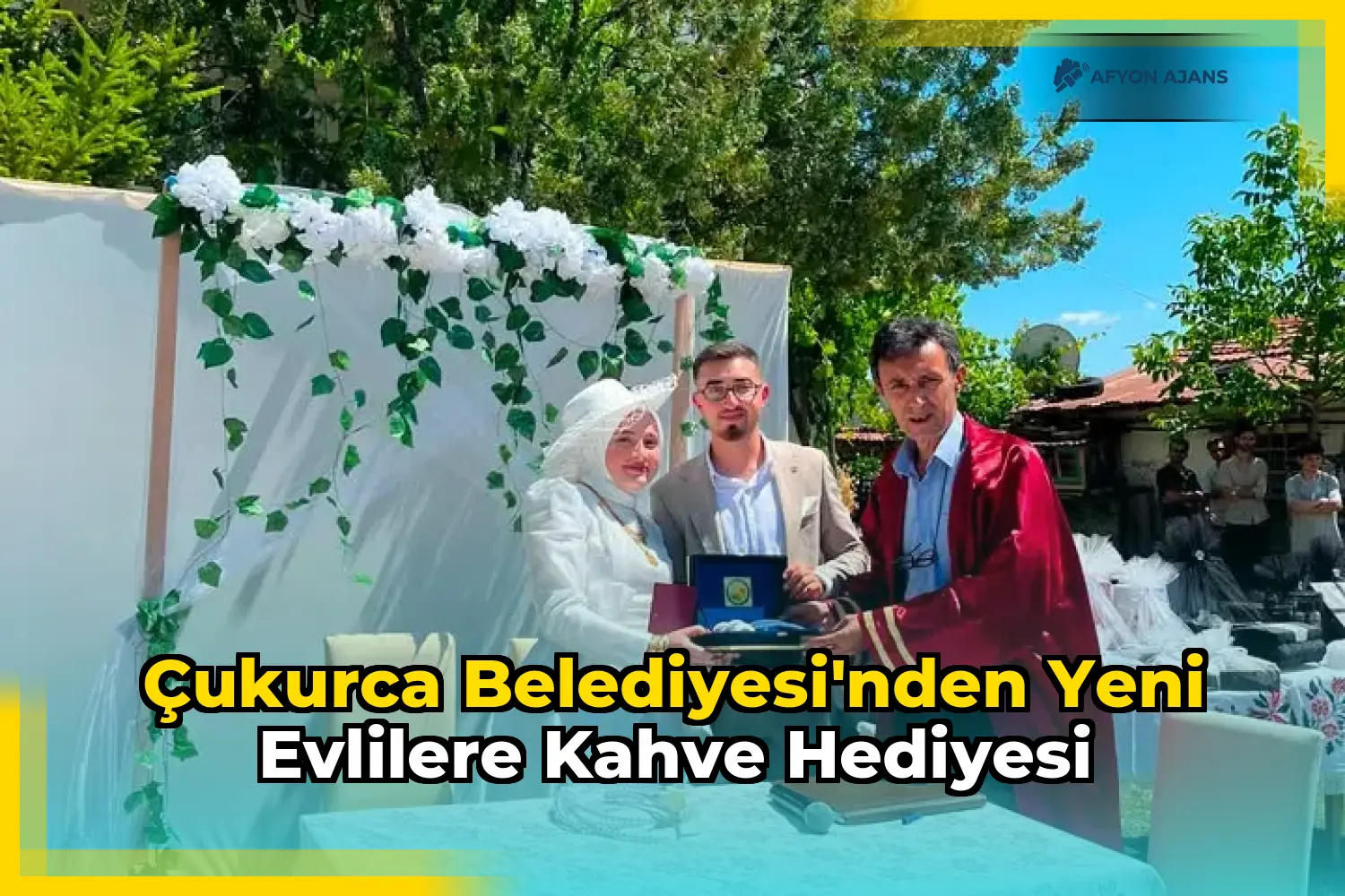 Çukurca Belediyesi'nden Yeni Evlilere Kahve Hediyesi