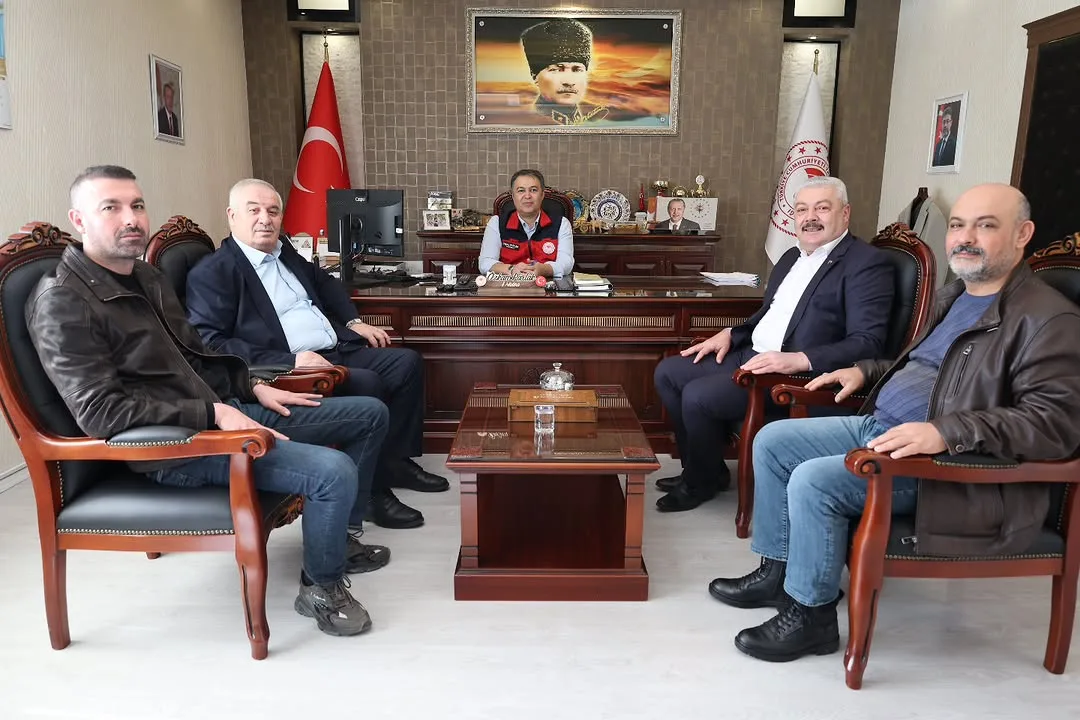 Afyonkarahisar Ziraat Odası Başkanı ve Dinar Ziraat Odası Başkanı İl Müdürüne Ziyarette Bulundular