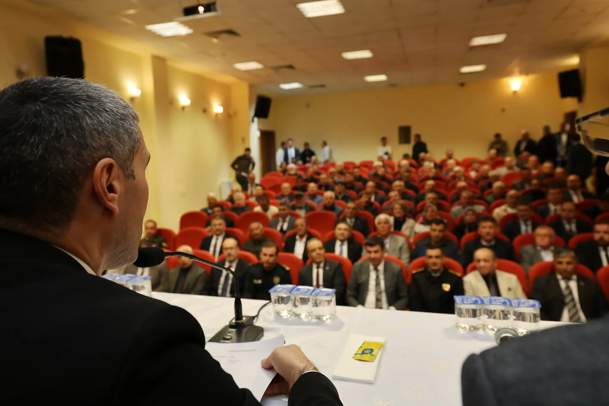 Emirdağ'da Muhtarlar ve Kurum Müdürleri Toplandı