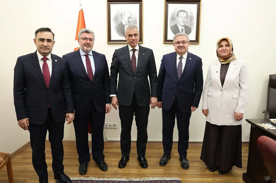 İhsaniye Belediye Başkanı Emine Gökçe'den Sağlık Bakanı Kemal Memişoğlu Ziyareti