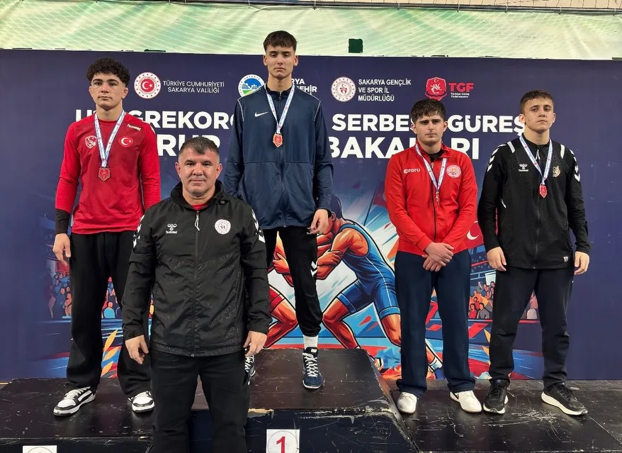 Afyonkarahisar'dan 6 Sporcu Türkiye Şampiyonası'na Katılma Hakkı Kazandı