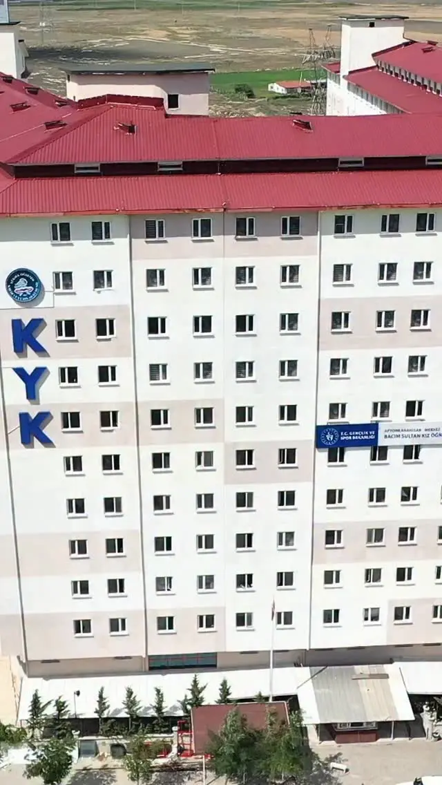 Ayşe Ekiz'in Çiğköfte İkramıyla Genç Takım Yurt Ödülleri Verildi