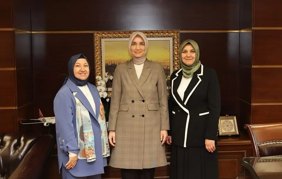 İhsaniye Belediye Başkanı Emine Gökçe'den İçişleri Bakanlığı Ziyareti