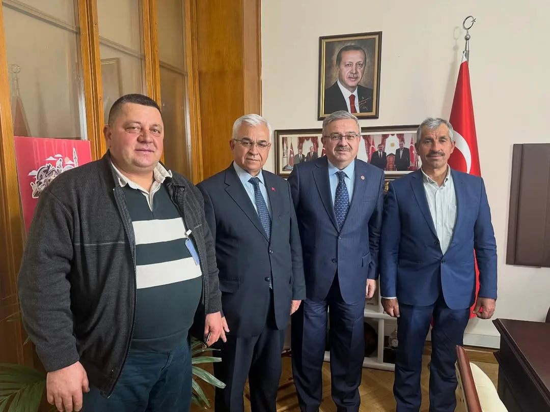 Ak Parti Milletvekili İbrahim Yurdunuseven'den Sinanpaşa İlçe Başkanı İsmail Aktürk'e Ziyaret