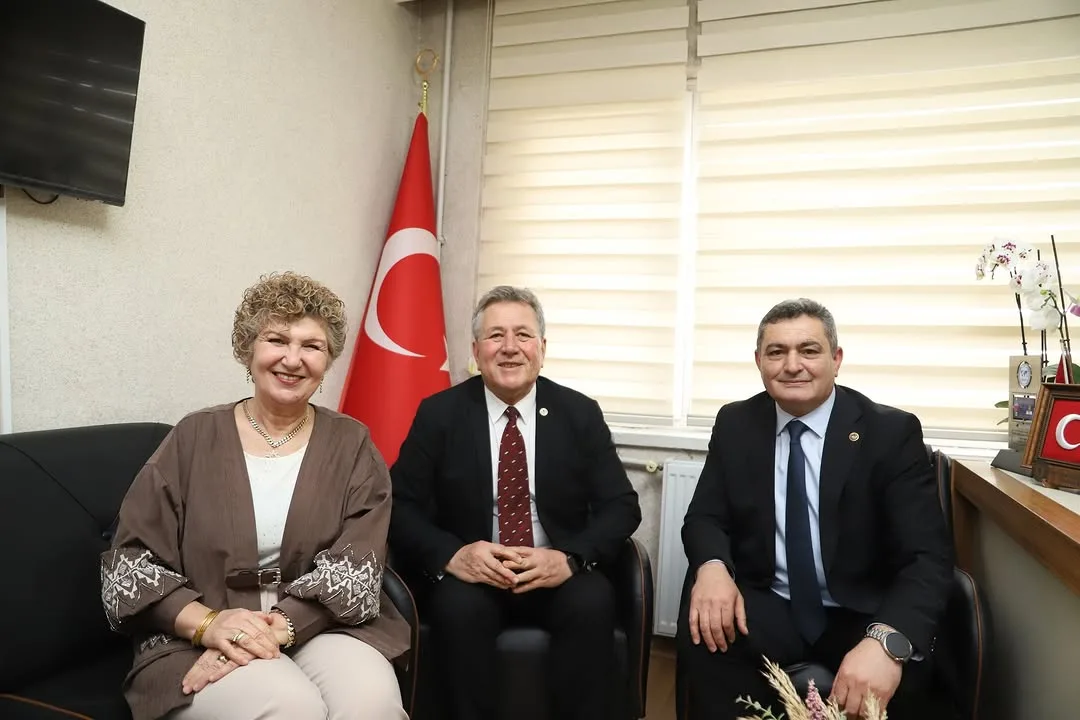 Çobanlar Belediye Başkanı Ali Altuntaş Gün FM'de Moderatör İsmail Akar'ın Konuğu Oldu