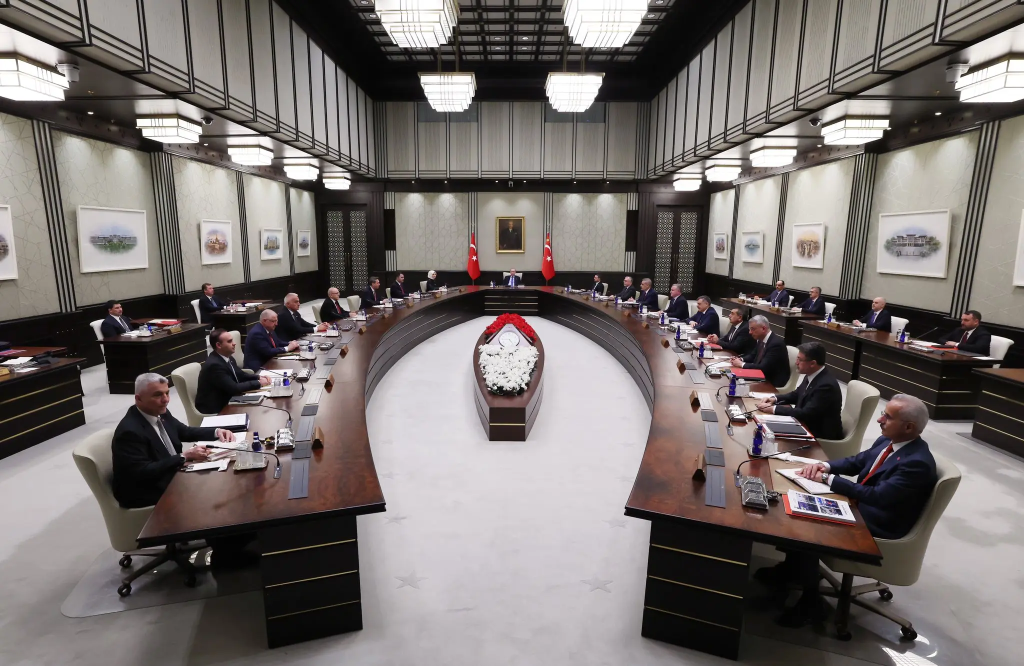 Cumhurbaşkanlığı Kabinesi, Başkanlık Sarayı'nda toplandı