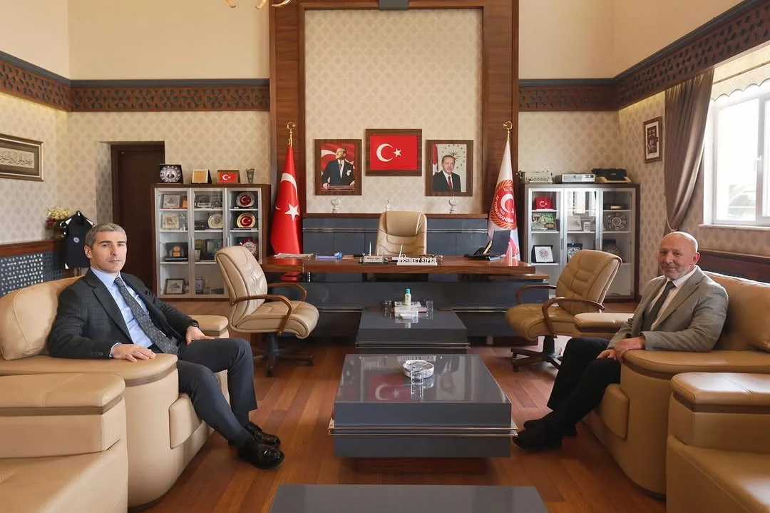Vali Dr. Naci Aktaş, İl Genel Meclisi Başkanı Mehmet Siper'i ziyaret etti! Peki, ziyaretin detayları neler?