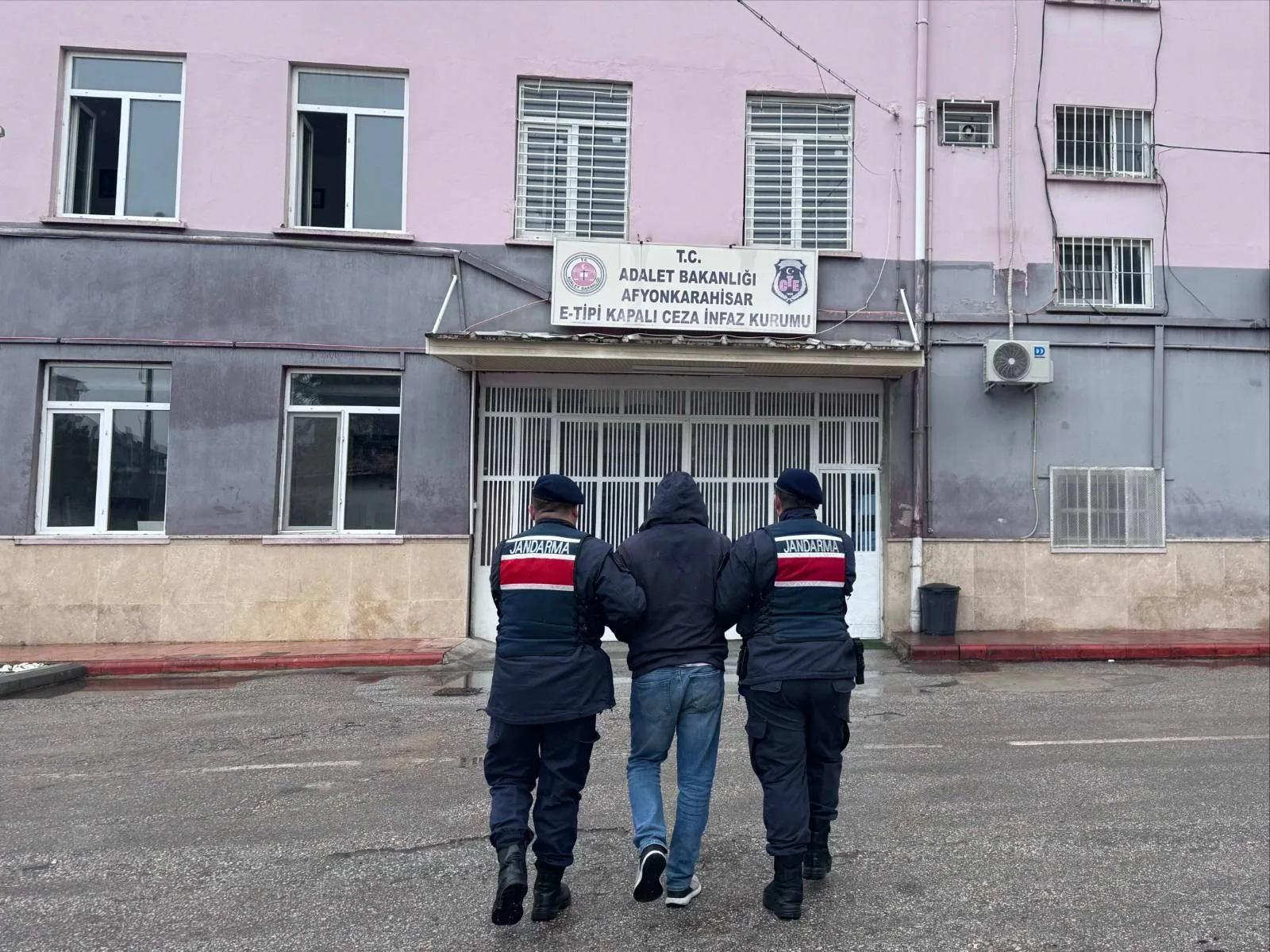 14 Yıl Hapis Cezası Şahıs Yakalandı