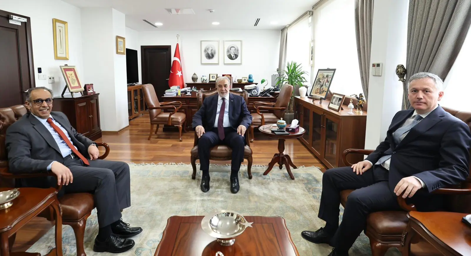 Musa Kulaklıkaya, Kuveyt Büyükelçisini kabul etti